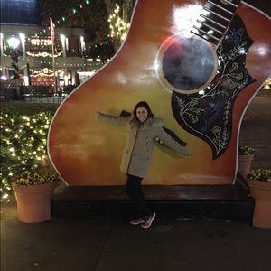 Meet your Posher, Kristy lynn